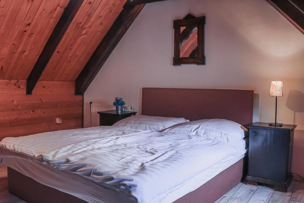 Bohem Birtok Es Csarda Hotell Zamárdi Exteriör bild
